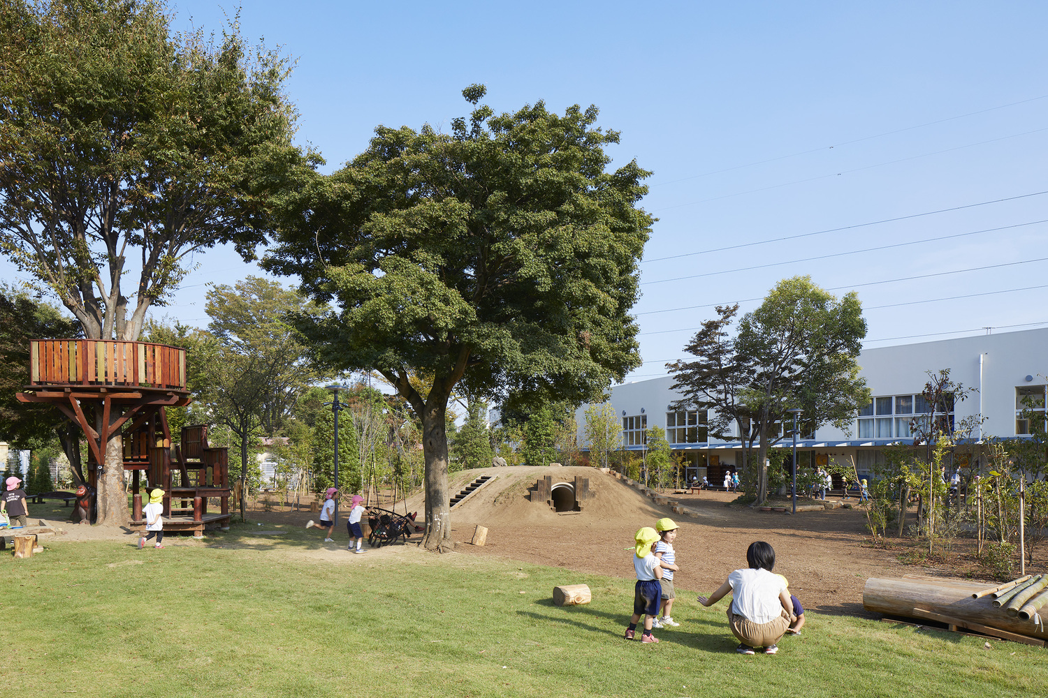 幼兒園室外環(huán)境設(shè)計要遵循哪些原則？